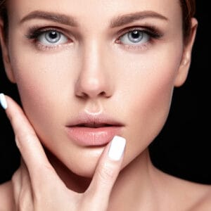 Huulte Püsimeigi Täiendkoolitus (1 päev, hind 600 €)