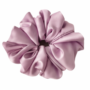 Satiinist scrunchie